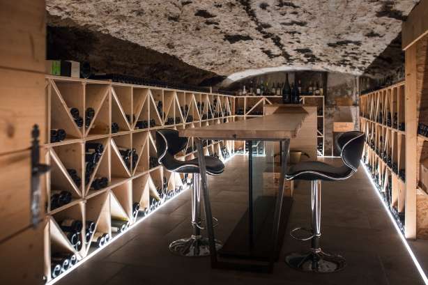 Découvrez<br />
<strong>Notre Carte des vins</strong>